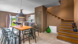 Villa, 4 Bedrooms | Private kitchen | Fridge, microwave, oven, stovetop - Villa Corinne (Visnjan)
