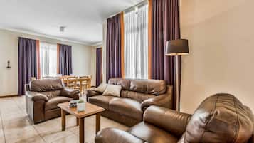 Villa, 5 Bedrooms | Living room | Flat-screen TV, video game console, DVD player