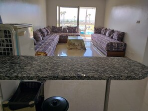 TV - Residence Ola Blanca1 vue piscines (near sidi rahhal 10km) (Casablanca)