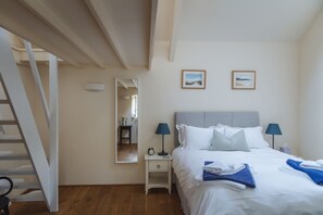 House, 2 Bedrooms, Hot Tub, River View | Hypo-allergenic bedding, individually decorated, individually furnished - Nolton Haven Mill - The Mill House (Haverfordwest)