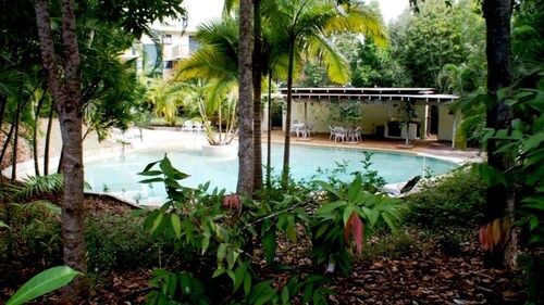 Baden 29 - Rainbow Shores. Air conditioned. Ground Floor. Walk to Beach. WiF