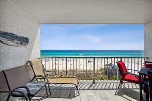 Property grounds - The Summit 702 - Beautiful condo with seasonal chairs (Panama City)