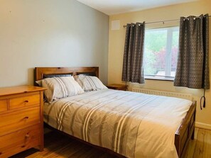 3 bedrooms, WiFi