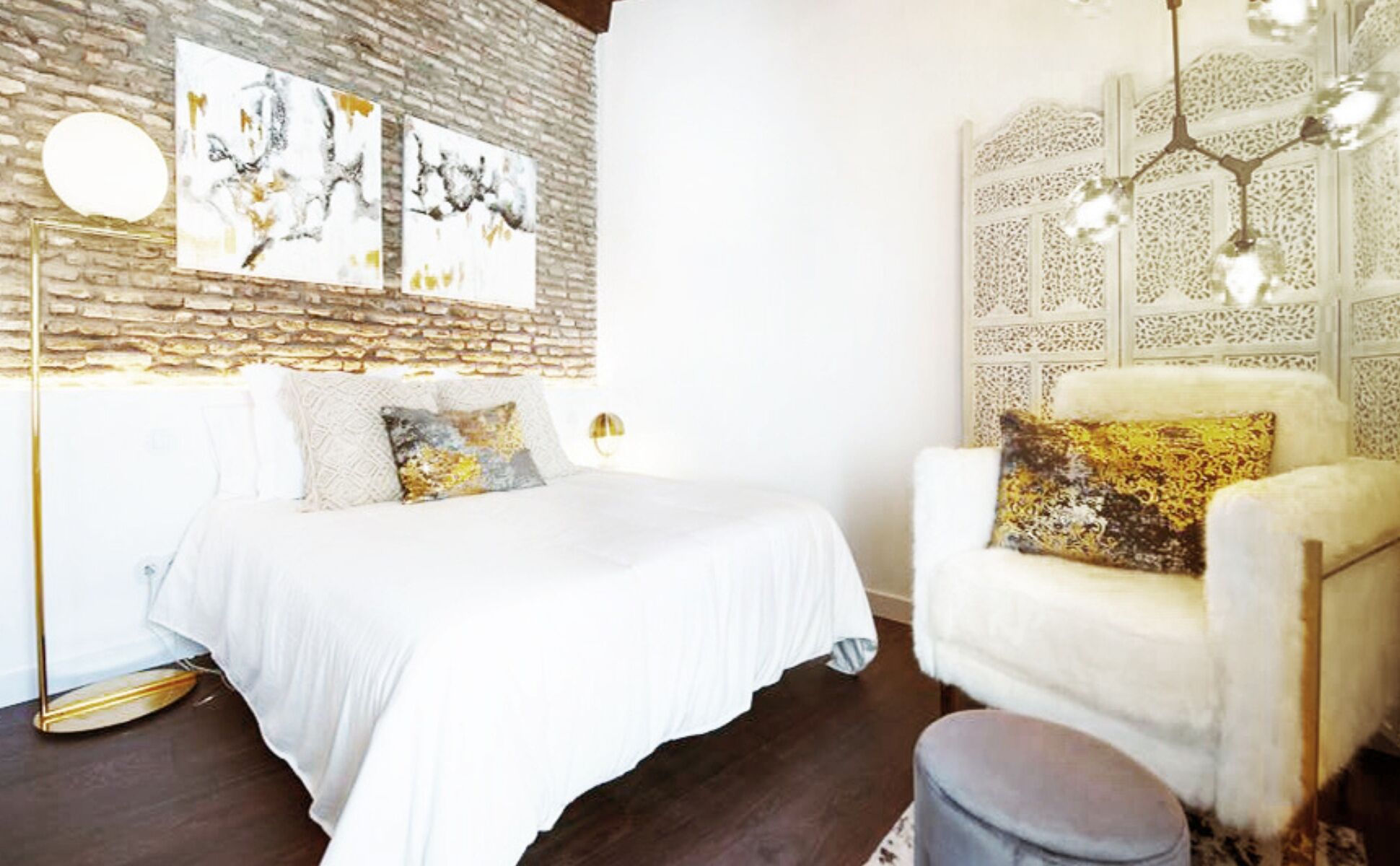 1 habitación, tabla de planchar con plancha, wifi gratis y ropa de cama 