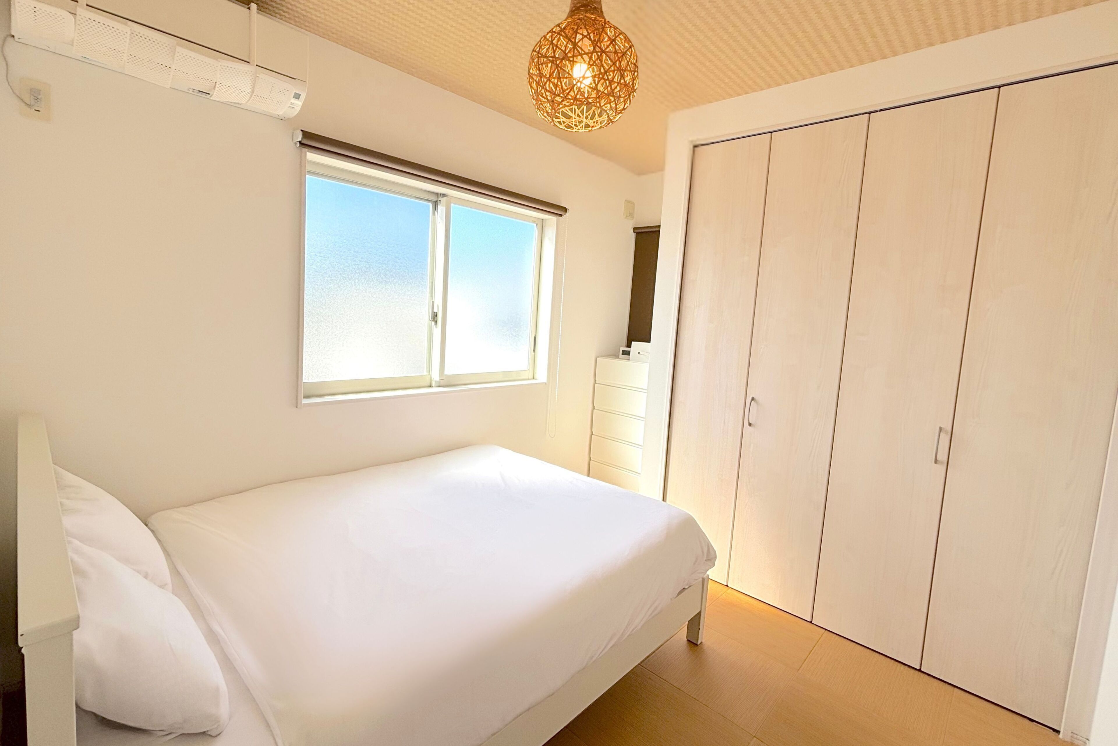 Onna 5A, Smoking | 4 bedrooms, iron/ironing board, free WiFi, bed sheets