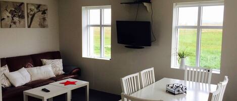 House, 3 Bedrooms | Living area | Flat-screen TV