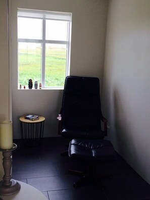House, 3 Bedrooms | Living area | Flat-screen TV