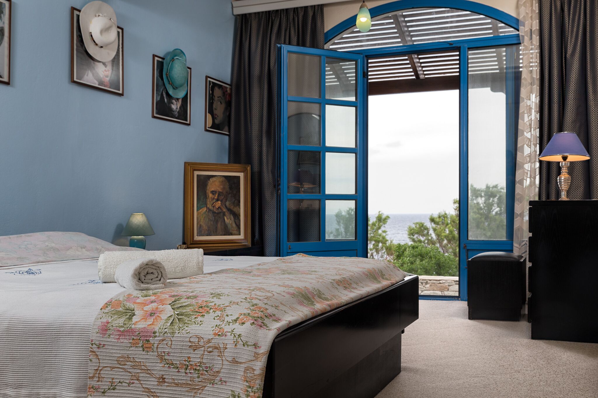 5 soveværelser, pengeskab på værelset, strygejern/strygebræt