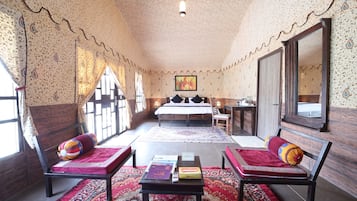 1 Schlafzimmer, hochwertige Bettwaren, Daunenbettdecken