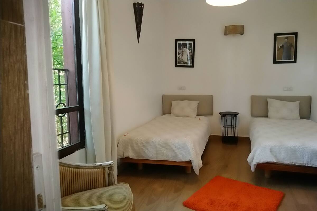 Twin Room | Iron/ironing board, free WiFi, bed sheets
