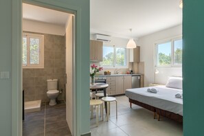 واي فاي مجانًا وملاءات أسرّة