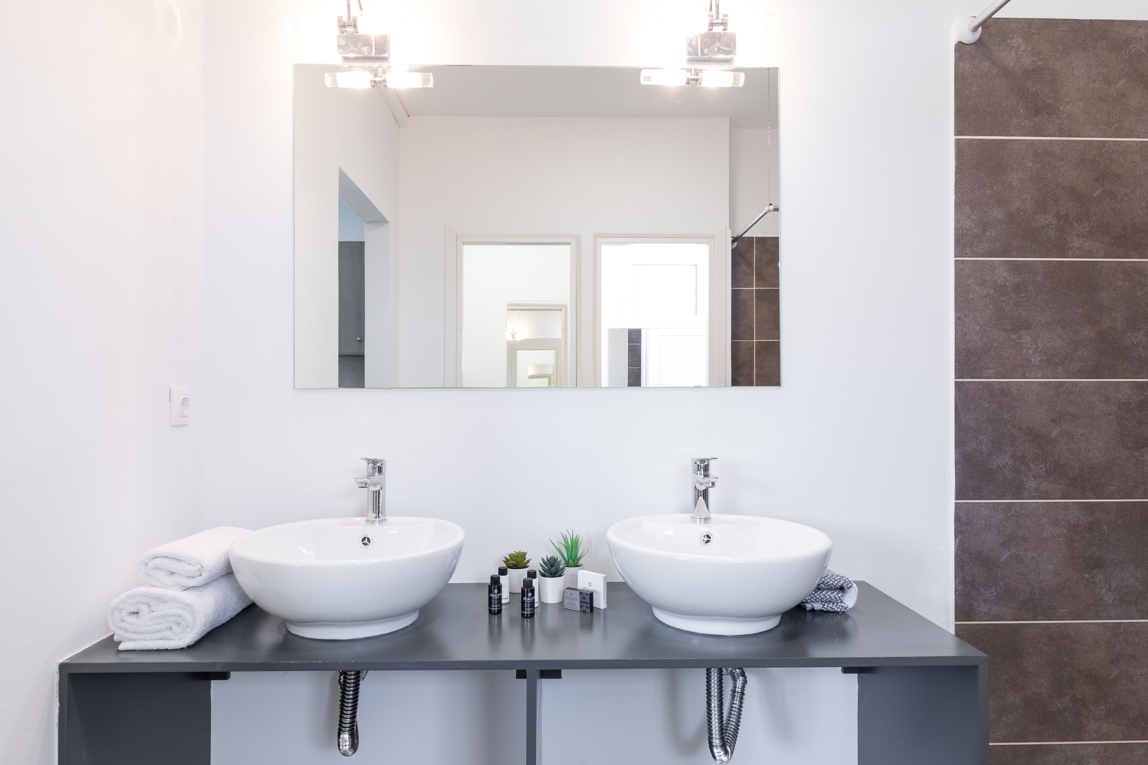 Foto - Local Hostel & Suites