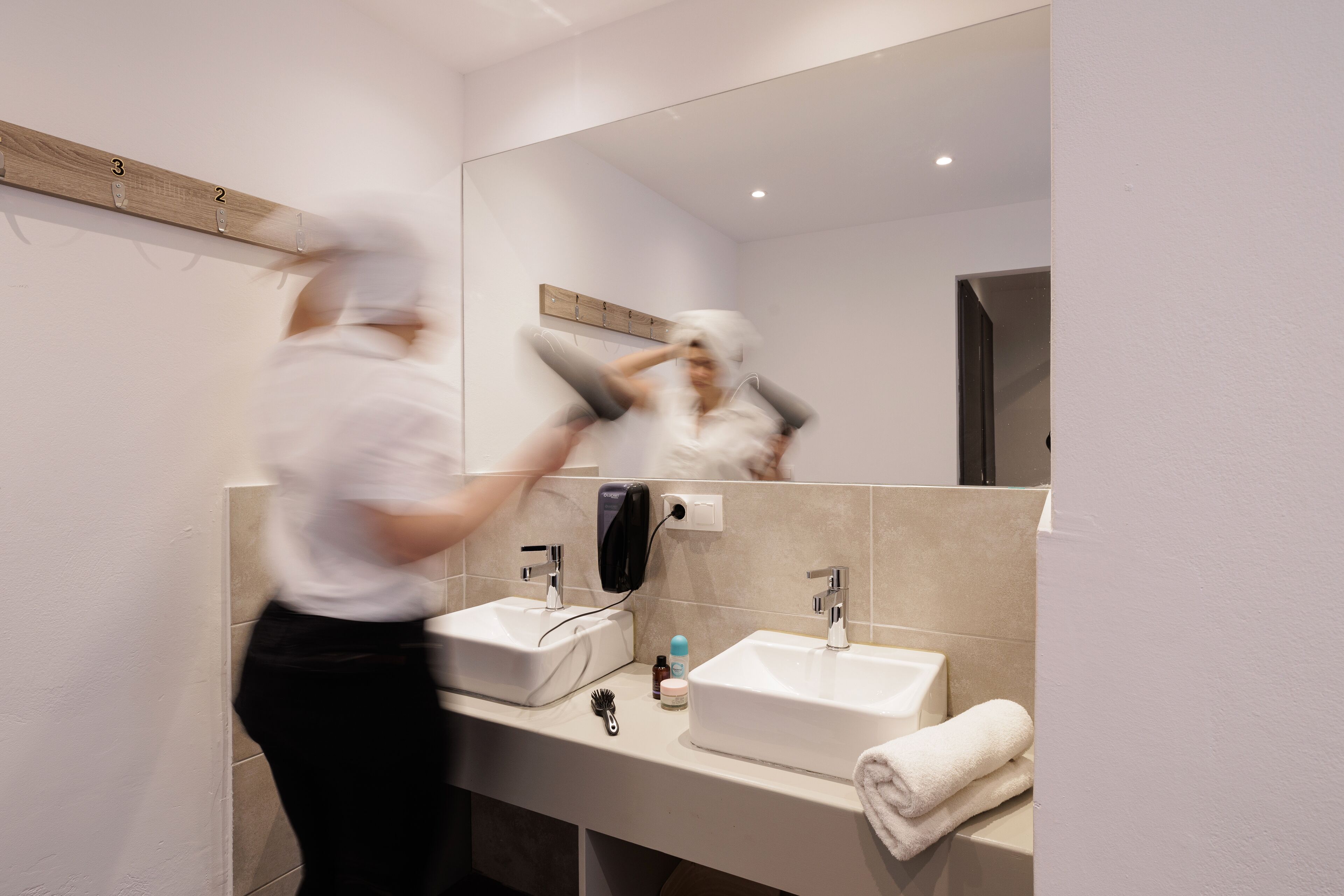 Photo - Local Hostel & Suites