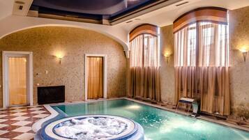 Signature Suite | 1 bedroom, in-room safe, iron/ironing board, free WiFi