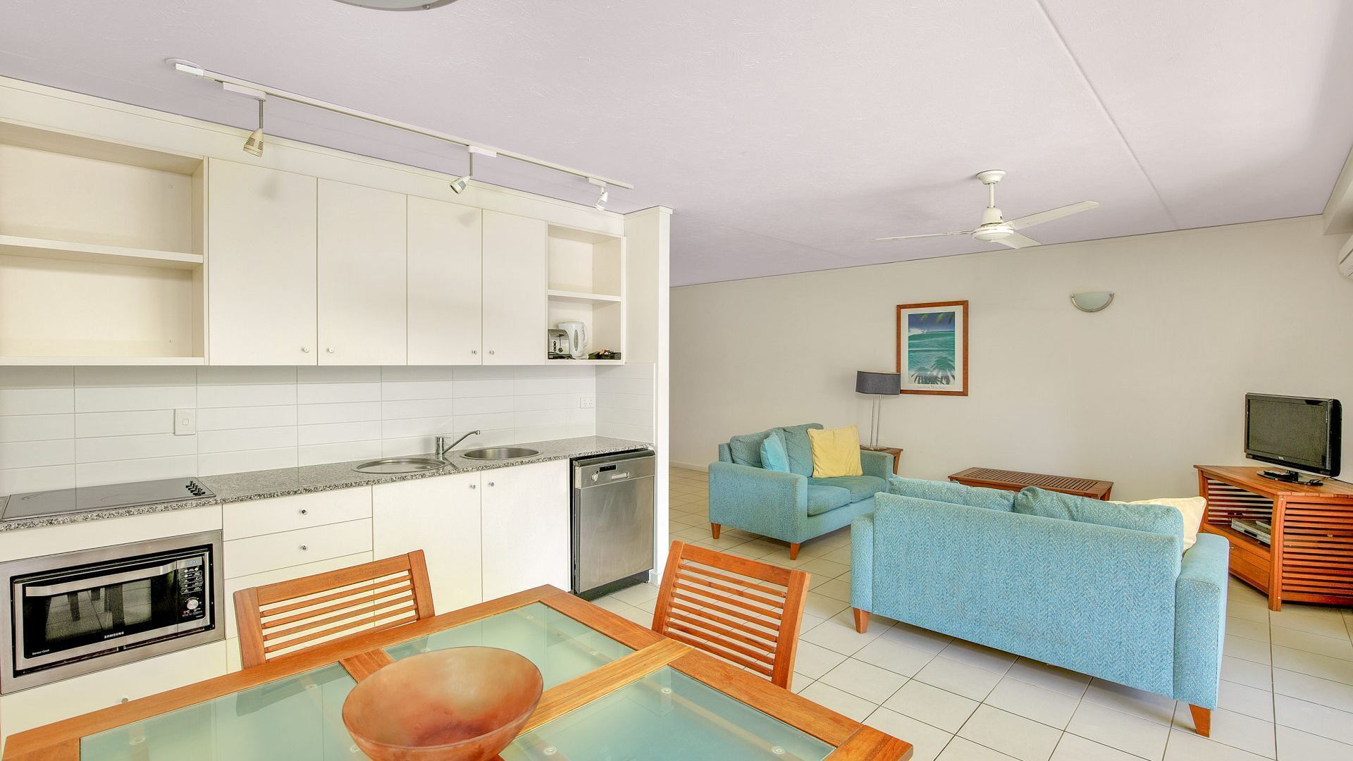 Baden 61 - Rainbow Shores