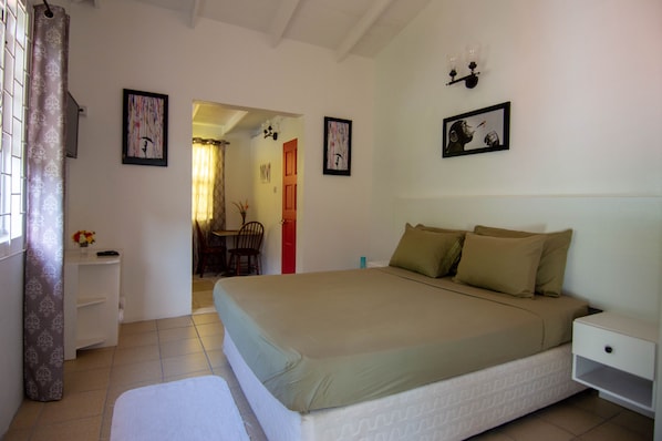 Suite Studio Supérieure | Coffres-forts dans les chambres, rideaux occultants