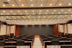Unclassified image, 5 of 58, button - Xuanhua Hotel (ZHANGJIAKOU)