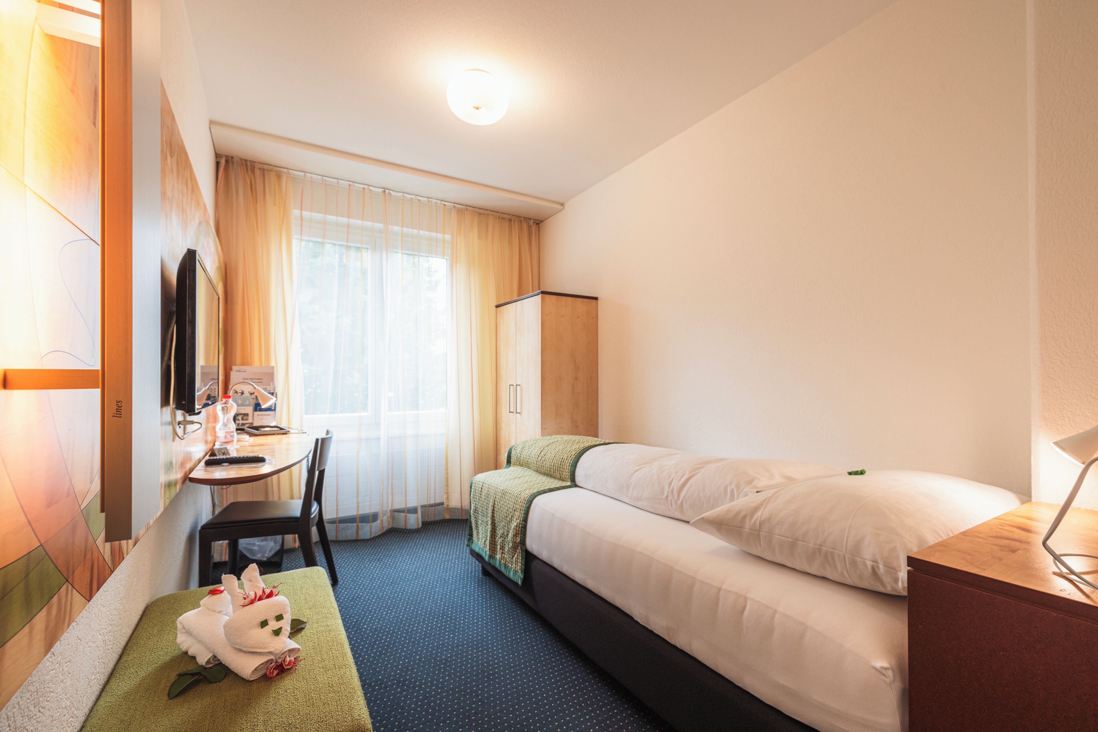 standard single room | soundproofing, free cots/infant beds, free wifi, bed sheets