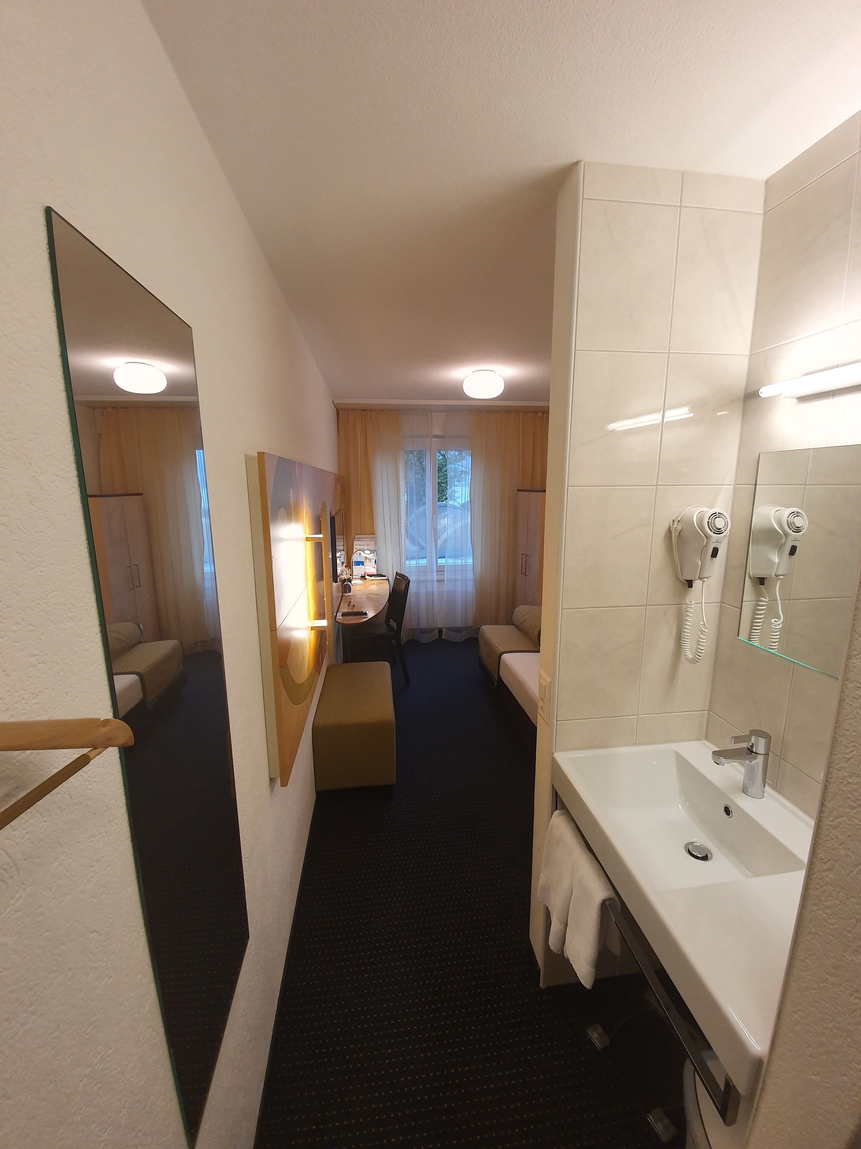 standard single room | soundproofing, free cots/infant beds, free wifi, bed sheets