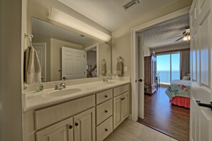 Condo, 2 Bedrooms | Bathroom