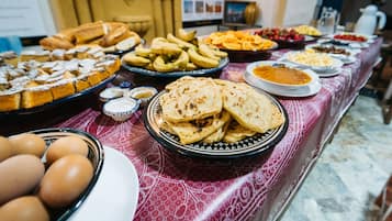 Petit déjeuner buffet compris tous les jours