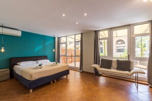 1 habitación, tabla de planchar con plancha, wifi gratis y ropa de cama 