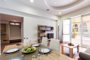 Superior Apartment | In-room dining