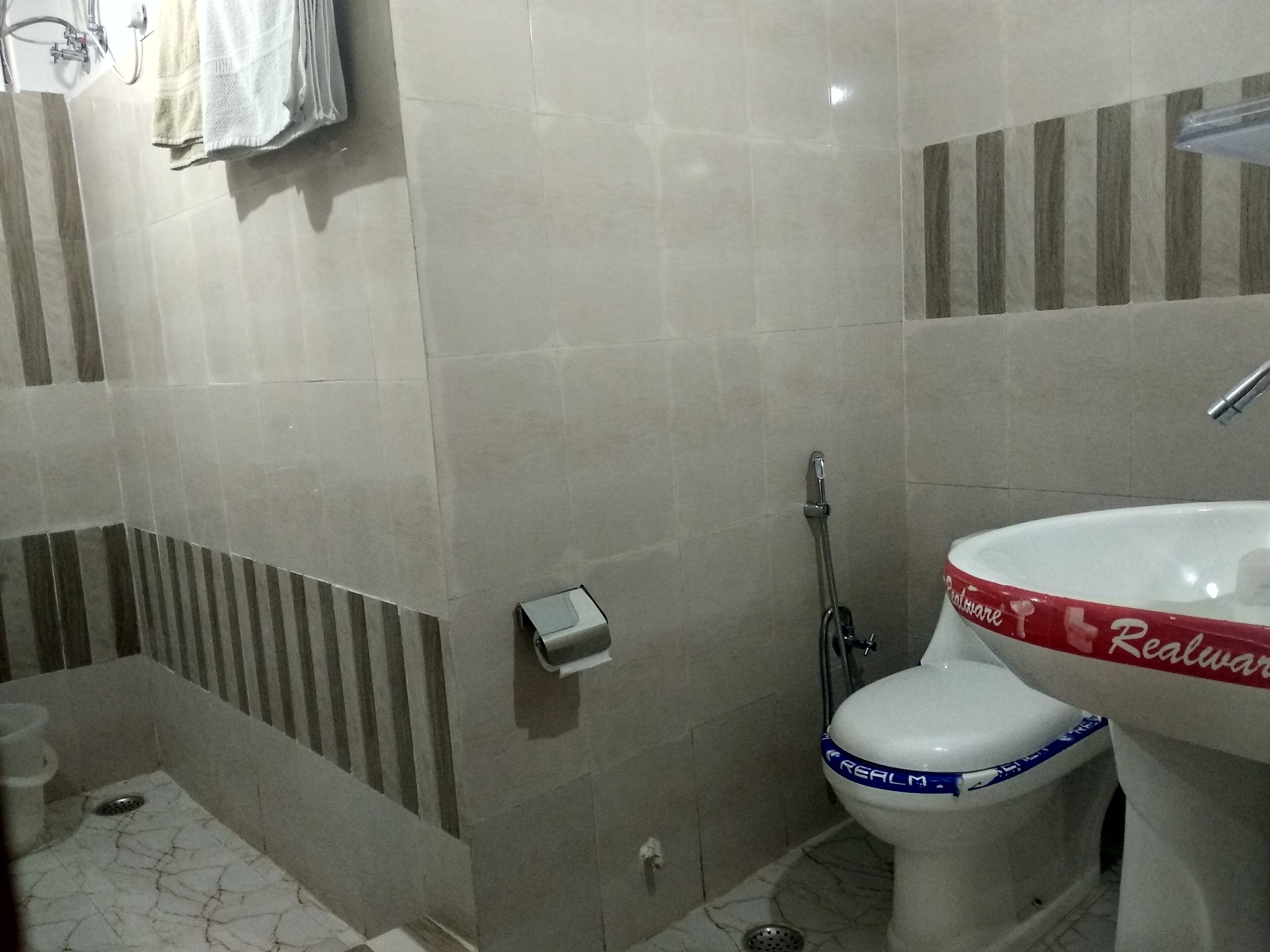 3 bedroom set -oxygen home stay