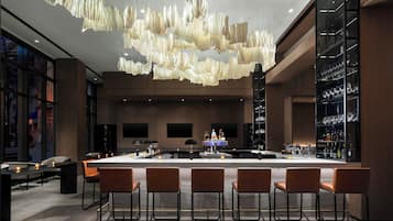Serves dinner and happy hour