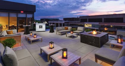 AC Hotel by Marriott Washington DC Downtown