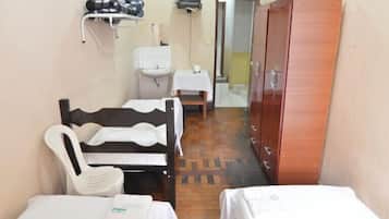 Quarto triplo | Wi-Fi de cortesia, roupa de cama