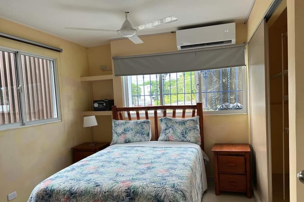 2 bedrooms, individually decorated, individually furnished, desk