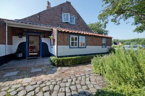 Exterior - Charming house in Westenschouwen (Burgh-Haamstede)