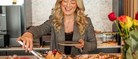 Petit déjeuner buffet (3600 ISK par personne)