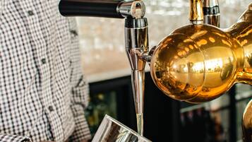 Bar (en la propiedad)