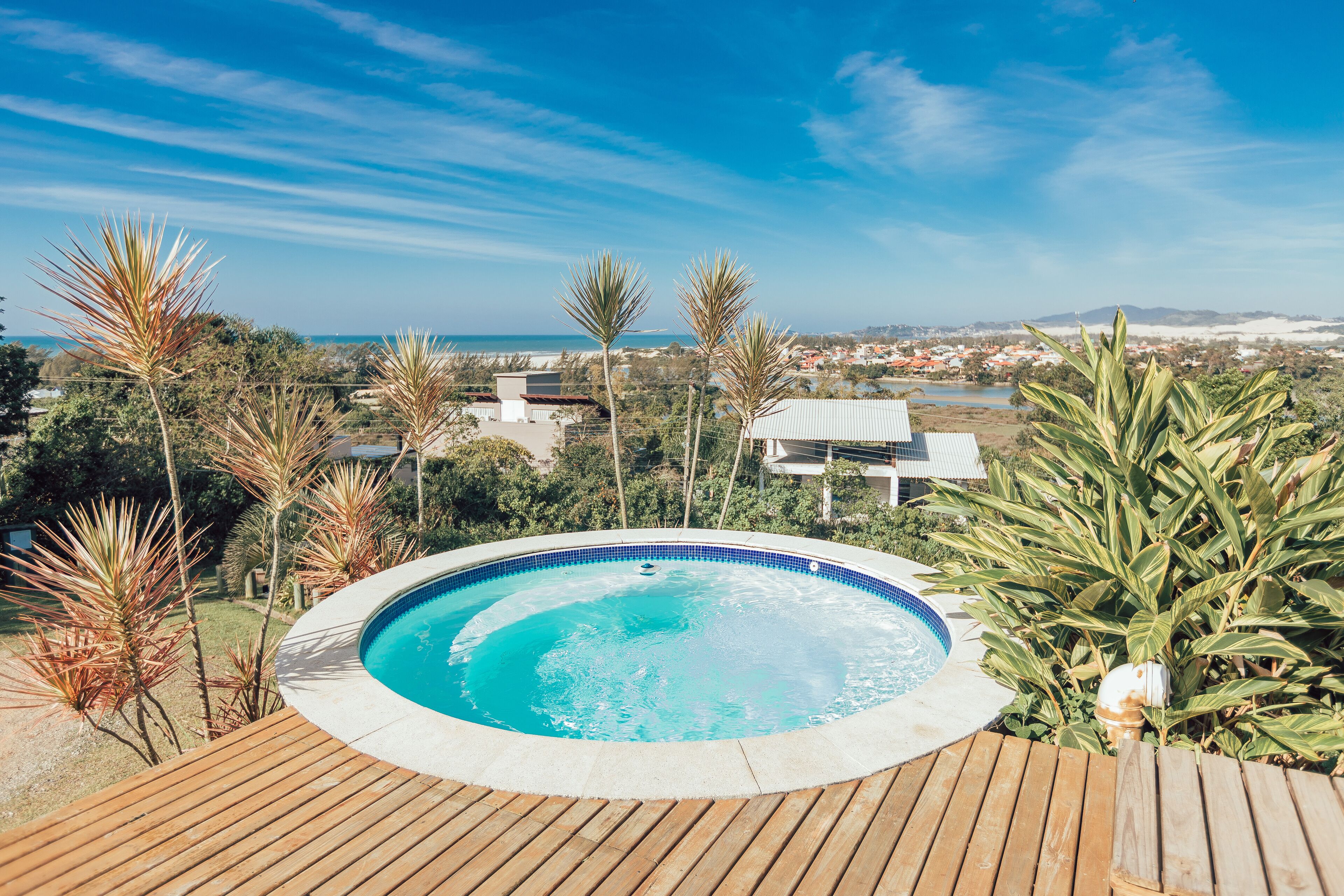 Outdoor pool, pool umbrellas, sun loungers