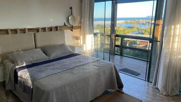 Sagittarius (B3) com Jacuzzi com Hidromassagem - Chalés e BangalÎs Ibiraquera | Egyptiska bomullslakan och sÀngtillbehör av högsta kvalitet