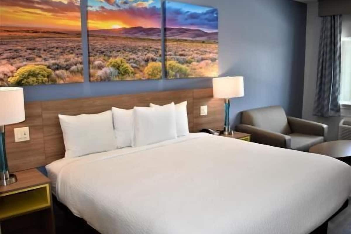 Egyptian cotton sheets, premium bedding, individually decorated