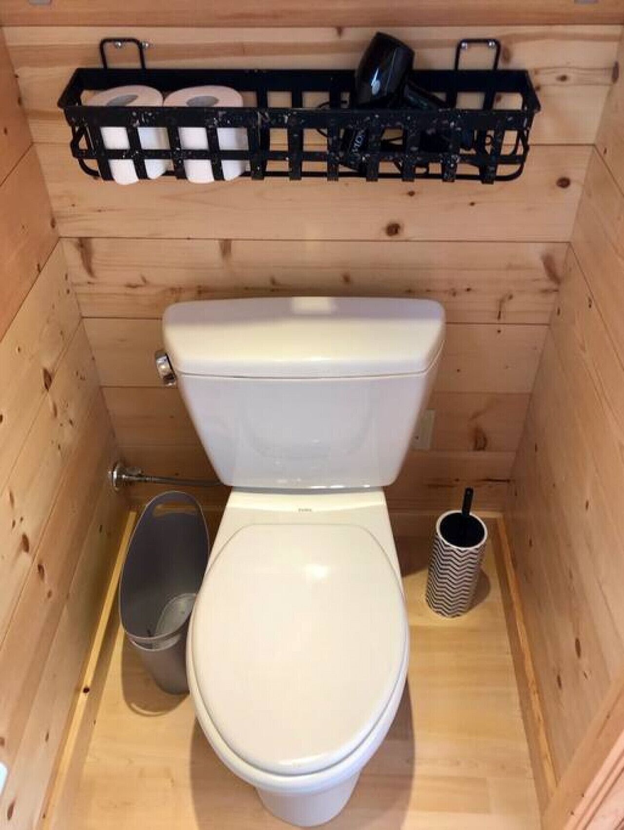 The View - Waterfront Tiny Home