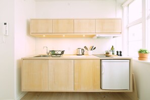 City Studio | Private kitchenette