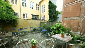 Unclassified image, 4 of 16, button - Central Canal Apartments 8 (Copenhagen)