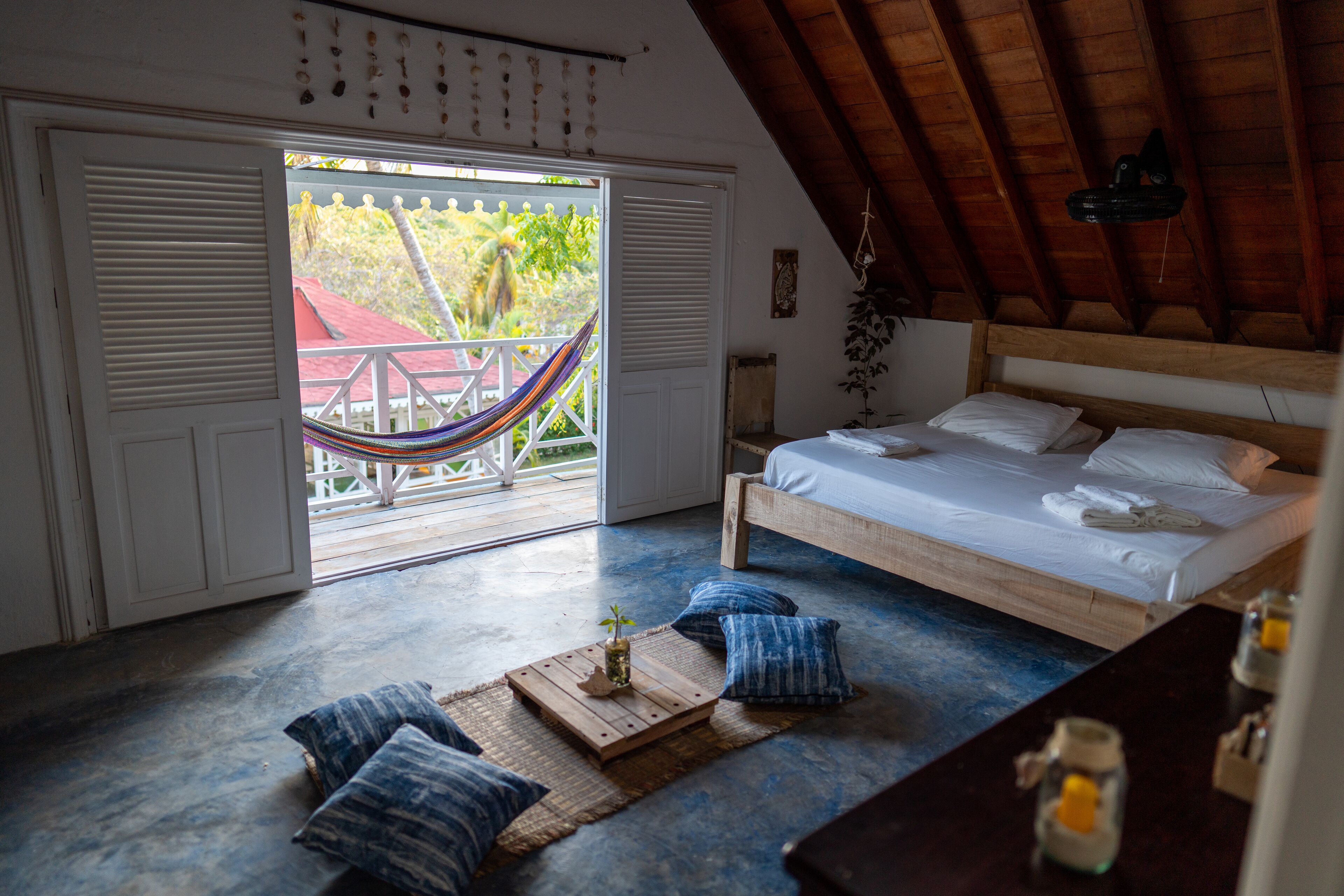 Superior Double Room, Pool Access, Garden View | In-room safe, bed sheets
