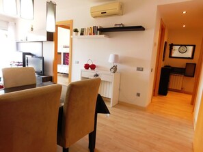 Interior - A207 Apartment in the center of Roses with private parking, near the beach of Roses (Roses, Girona)