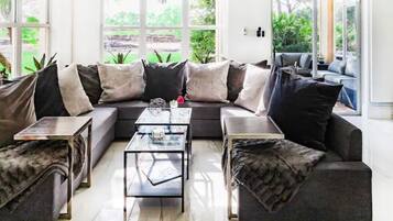 智能电视、游戏机、Netflix、流媒体服务