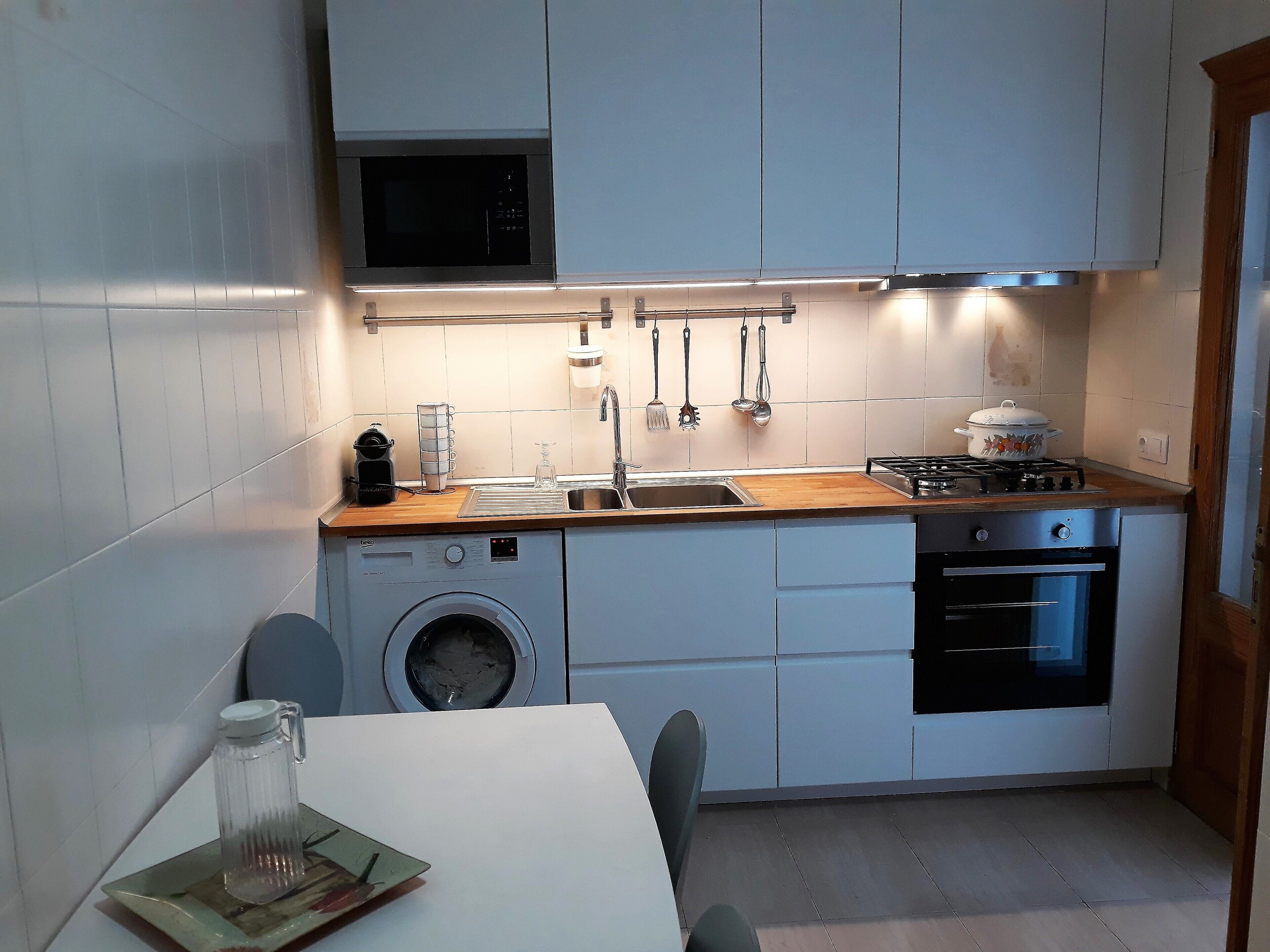 BEAUTIFUL HOUSE NEAR THE SEA