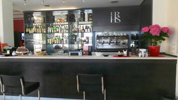 Bar (in der Unterkunft)