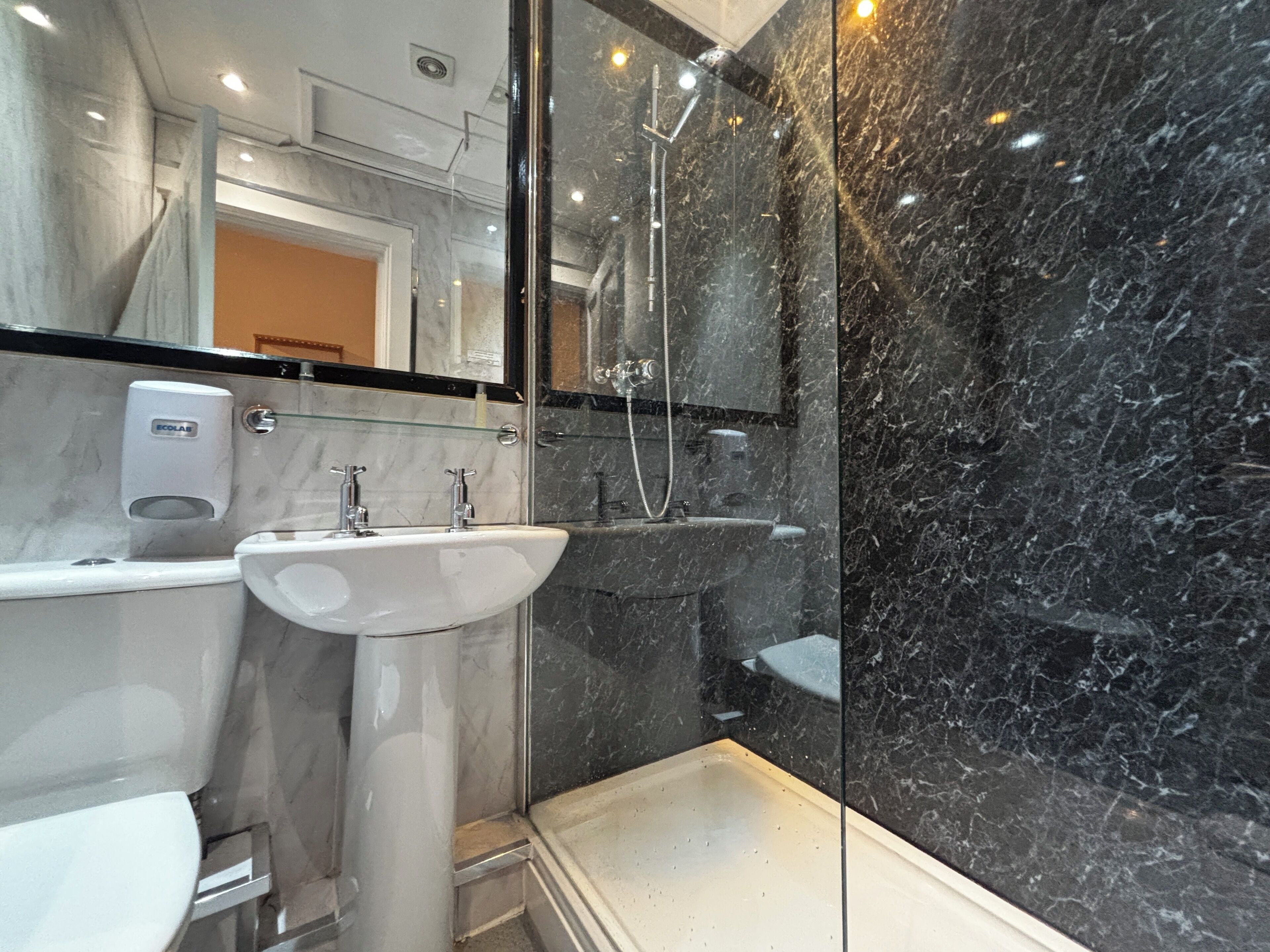 Photo - Safestay Glasgow Charing Cross