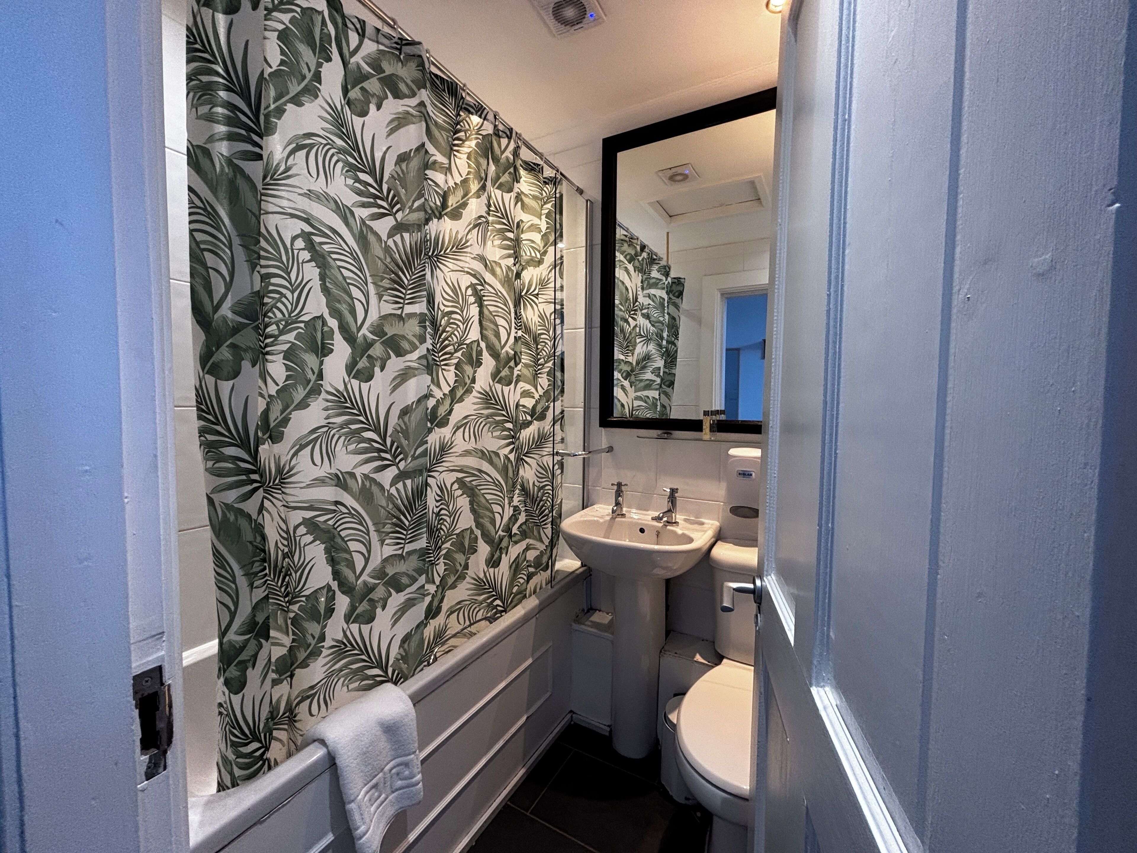 Photo - Safestay Glasgow Charing Cross