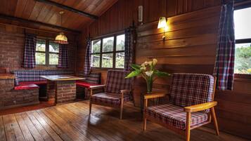 Cabin, Fireplace (4 People) | 2 bedrooms, free WiFi, bed sheets