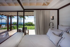 6 bedrooms, iron/ironing board, WiFi, bed sheets